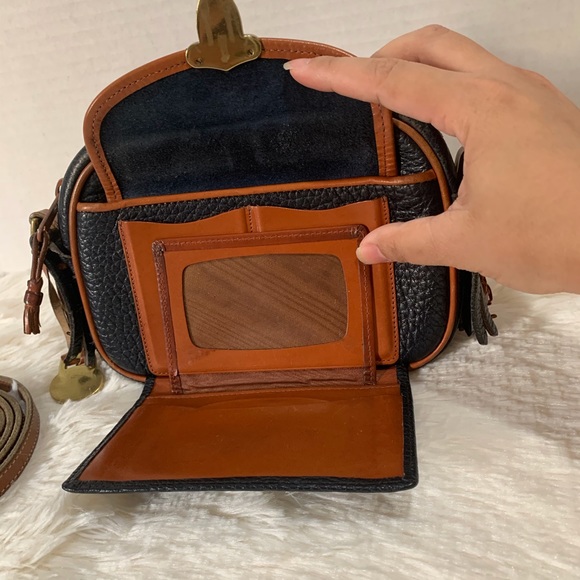 SOLD Vintage Dooney AWL Small Kilty Crossbody Bag - Picture 10 of 11